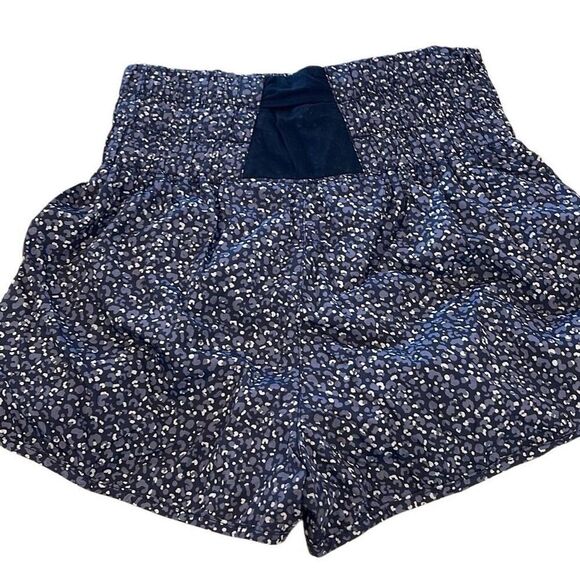 Free People Fp Movement Printed Way Home Shorts Size Large Animal Print Black Gr - Picture 4 of 6